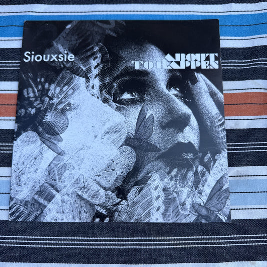 SIOUXSIE - About To Happen (part 2) - 7" - 2008 UK - Siouxsie Sioux Banshees