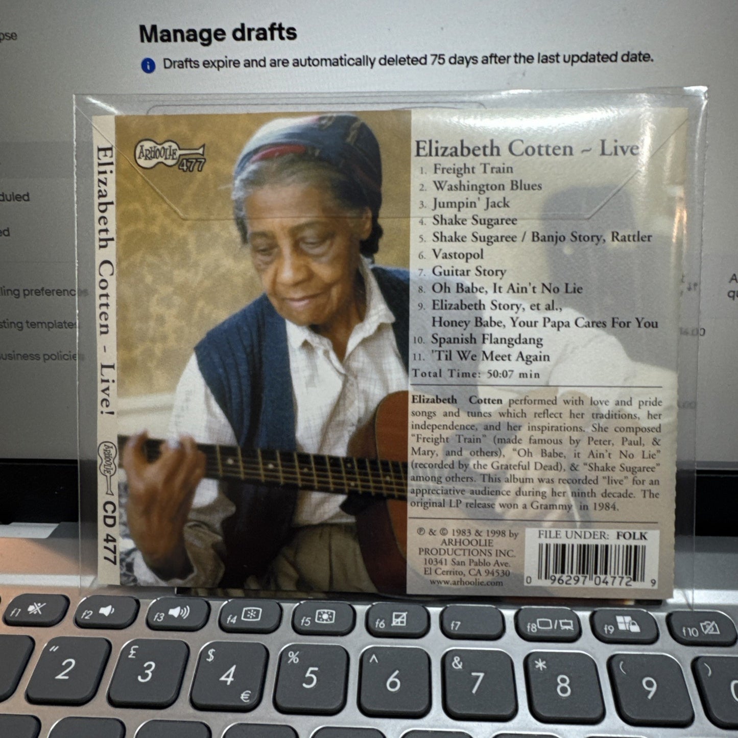 Elizabeth Cotten - Live Used Very Good CD
