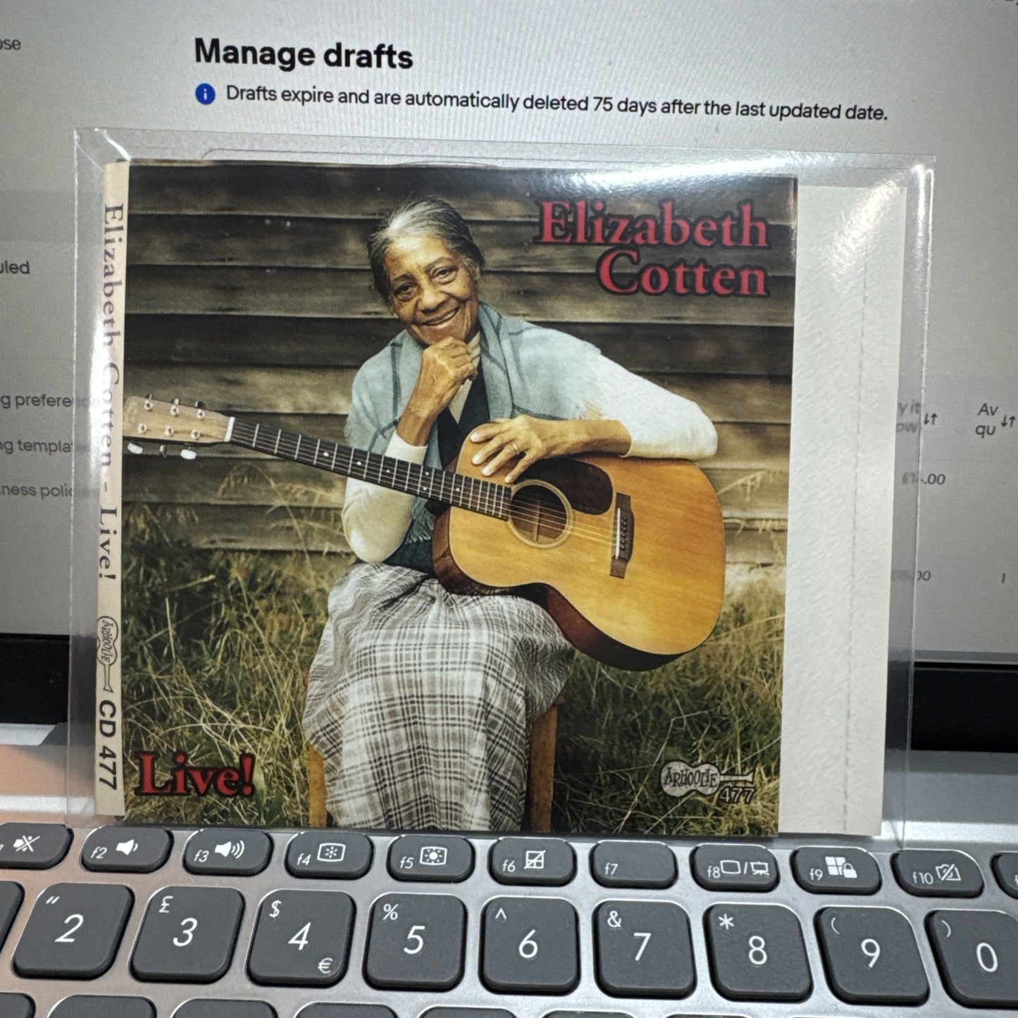 Elizabeth Cotten - Live Used Very Good CD